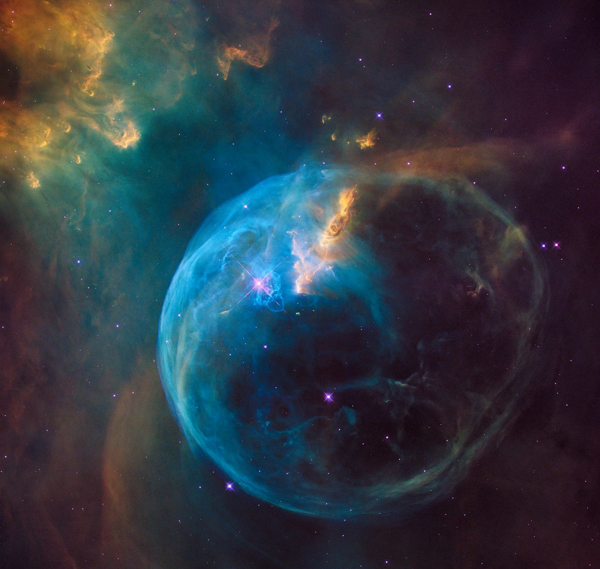 Туманность Пузырь (NGC 7635)
